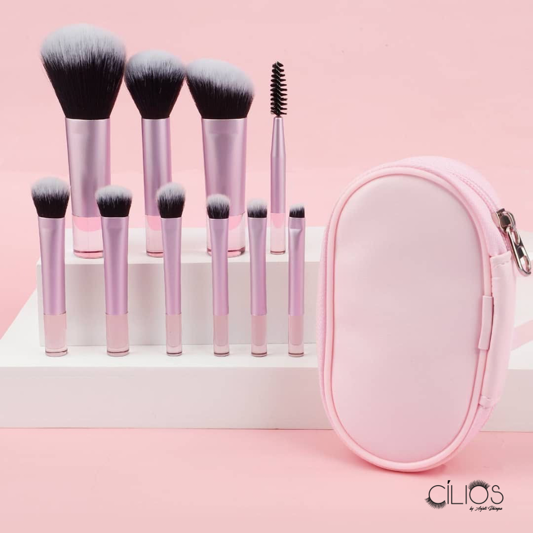 Glam-On-The-Go Mini Makeup Brush Set